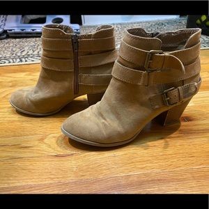 Express booties tan